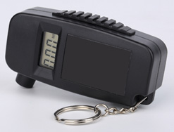 Digital tire gauge