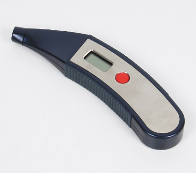 Digital tire gauge