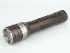 Aluminium torch with magnetic switch