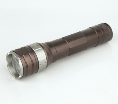 Aluminium torch with magnetic switch